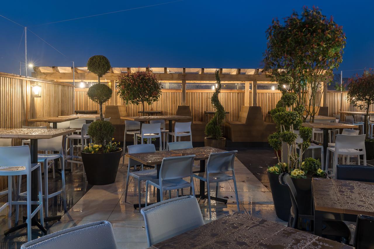 The John Russell Fox Wetherspoon Otel Andover Dış mekan fotoğraf