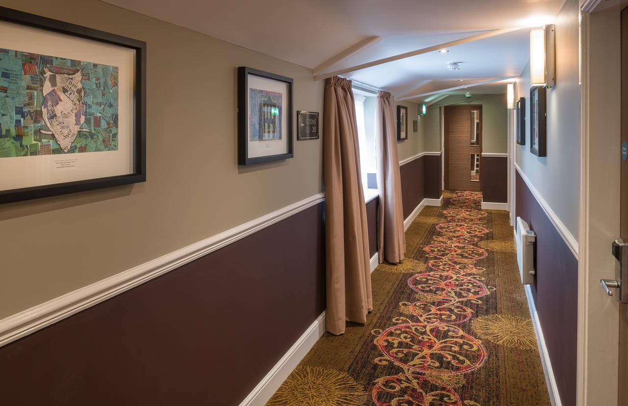 The John Russell Fox Wetherspoon Otel Andover Dış mekan fotoğraf