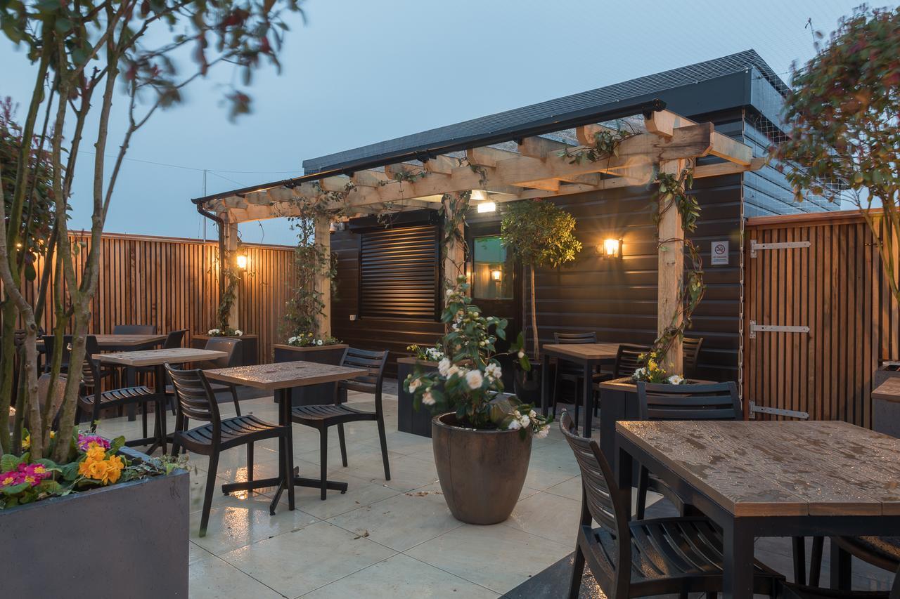 The John Russell Fox Wetherspoon Otel Andover Dış mekan fotoğraf