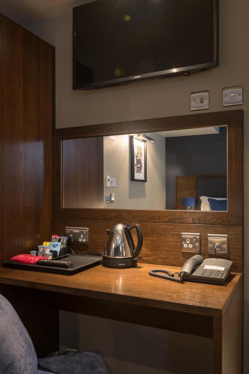 The John Russell Fox Wetherspoon Otel Andover Dış mekan fotoğraf