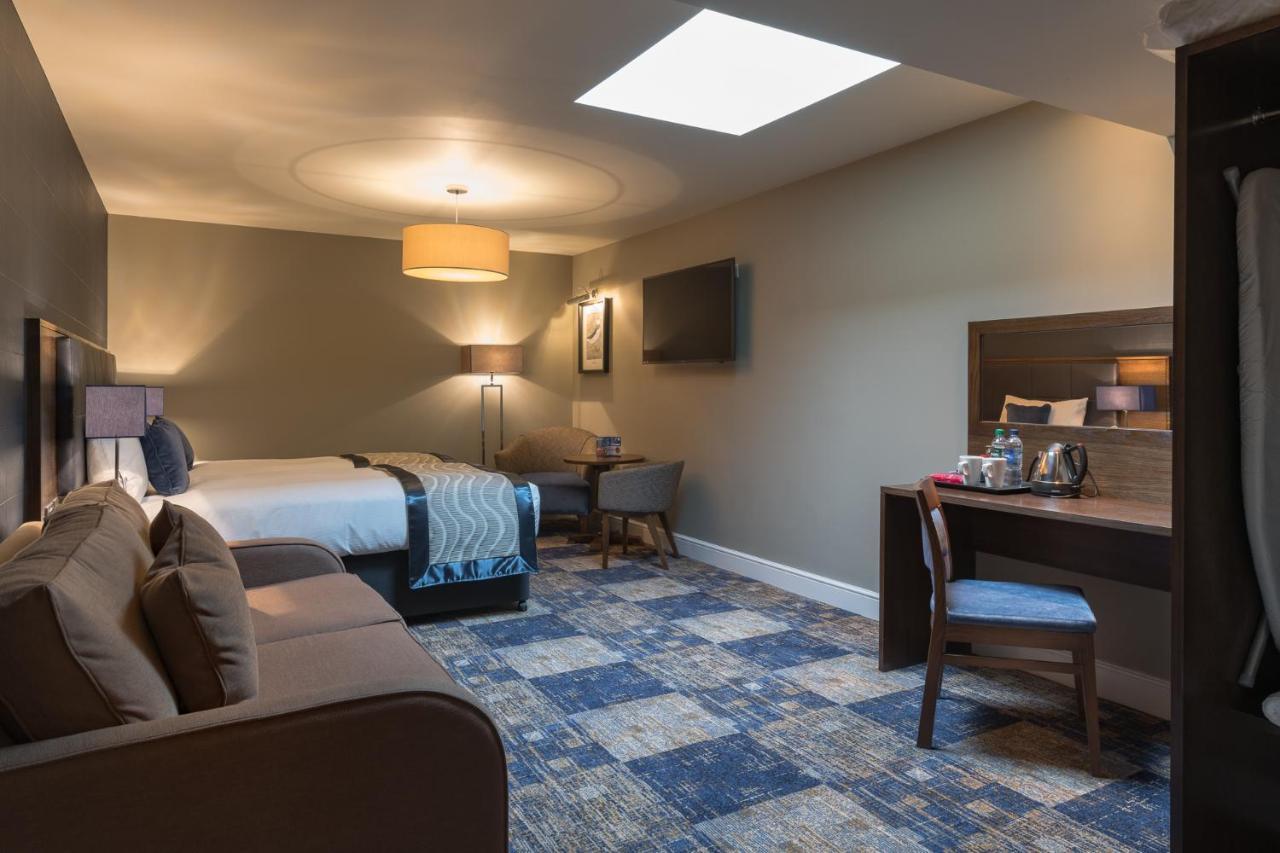 The John Russell Fox Wetherspoon Otel Andover Dış mekan fotoğraf