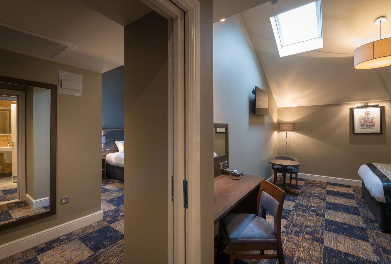 The John Russell Fox Wetherspoon Otel Andover Dış mekan fotoğraf